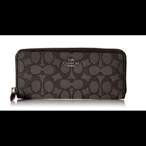 NWT 🔥Brand newCoachSignature Slim ZipWallet